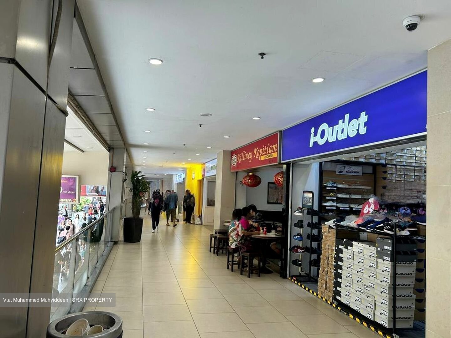 Lucky Plaza (D9), Shop House #456430691